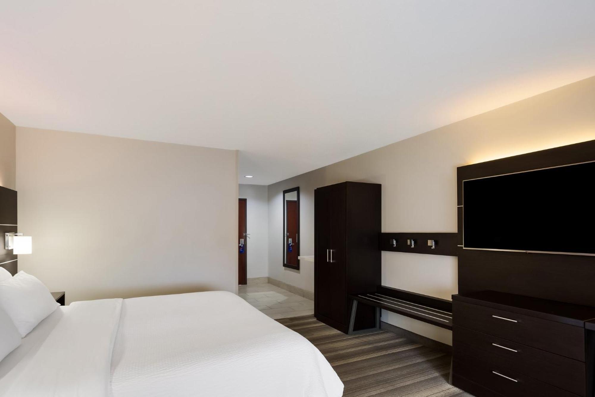 Holiday Inn Express Hotel & Suites Newton Sparta By Ihg Exterior foto