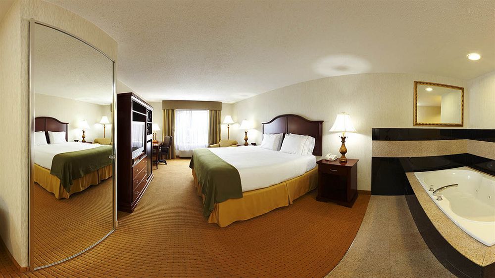 Holiday Inn Express Hotel & Suites Newton Sparta By Ihg Exterior foto